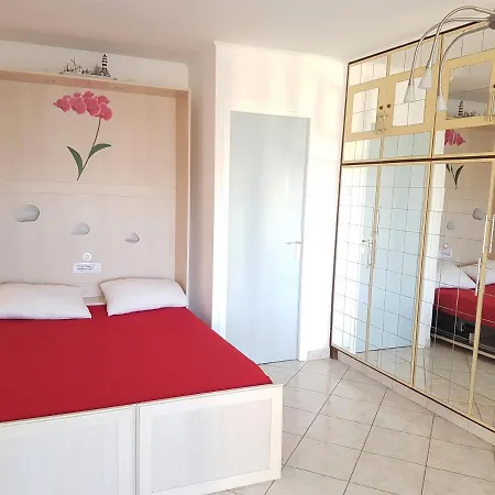 Village Naturiste Lucky Luke * Agde